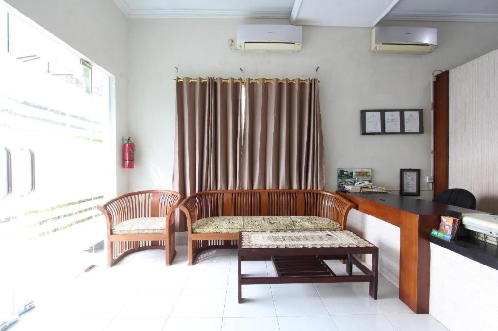 Oyo 92629 Kawandya Hotel
